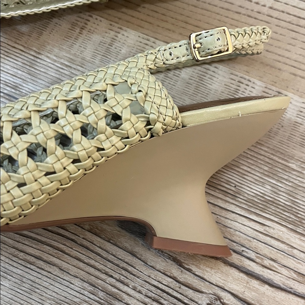 IMPO Women's Green Woven Slingback Flats - Picture 7 of 9